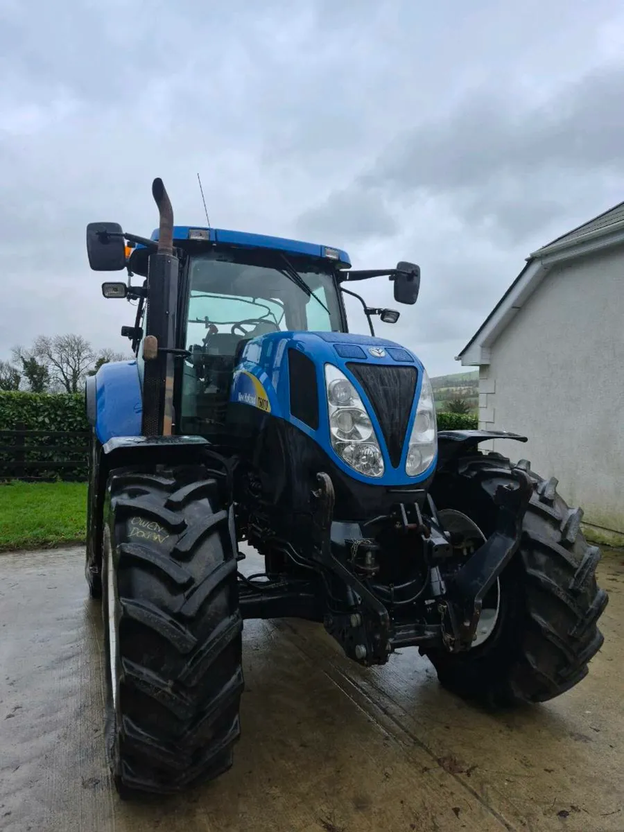 New Holland T6070 R/C 2010 Full suspension - Image 2