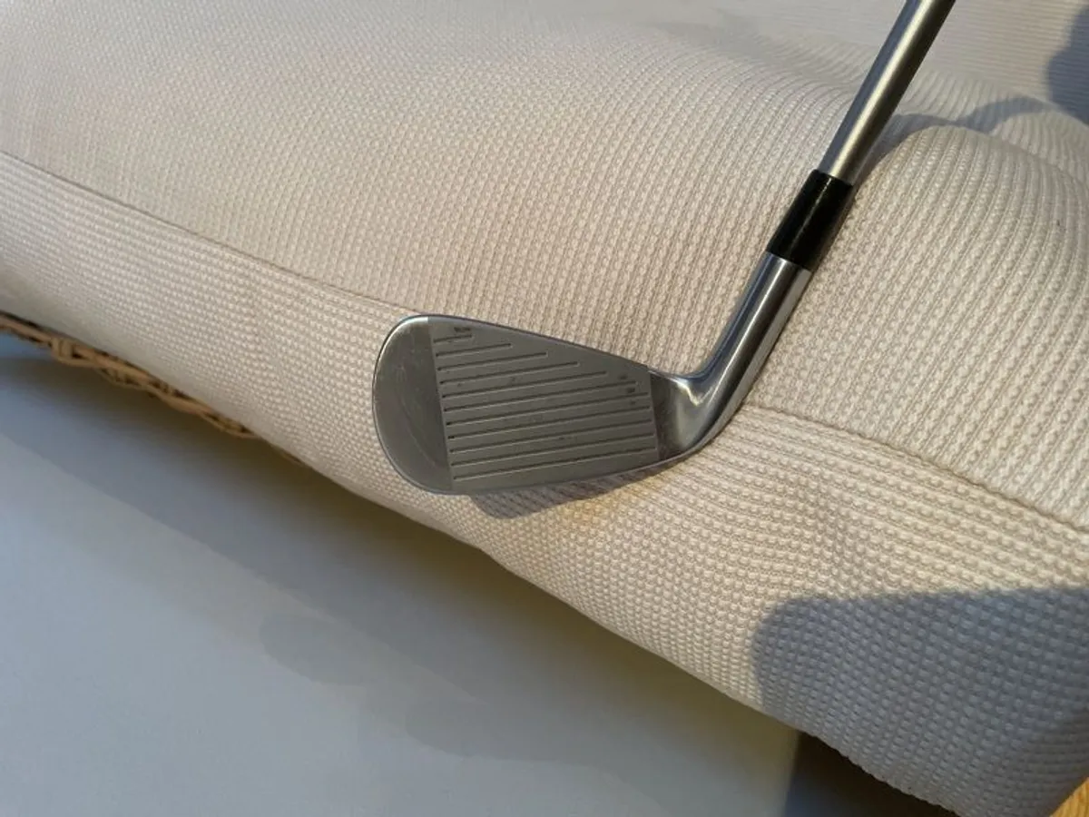 Mizuno MP-18 MMC Fli Hi driving 2 iron. - Image 3