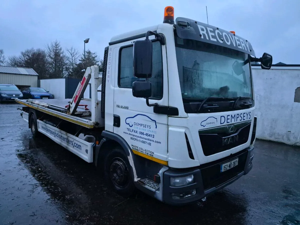 Man Other 2015 - Image 1