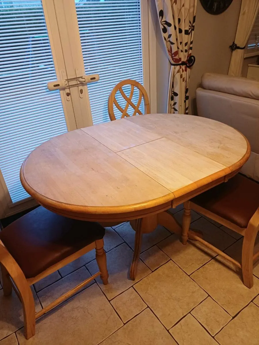 Dining room table and 4 chairs - Image 2