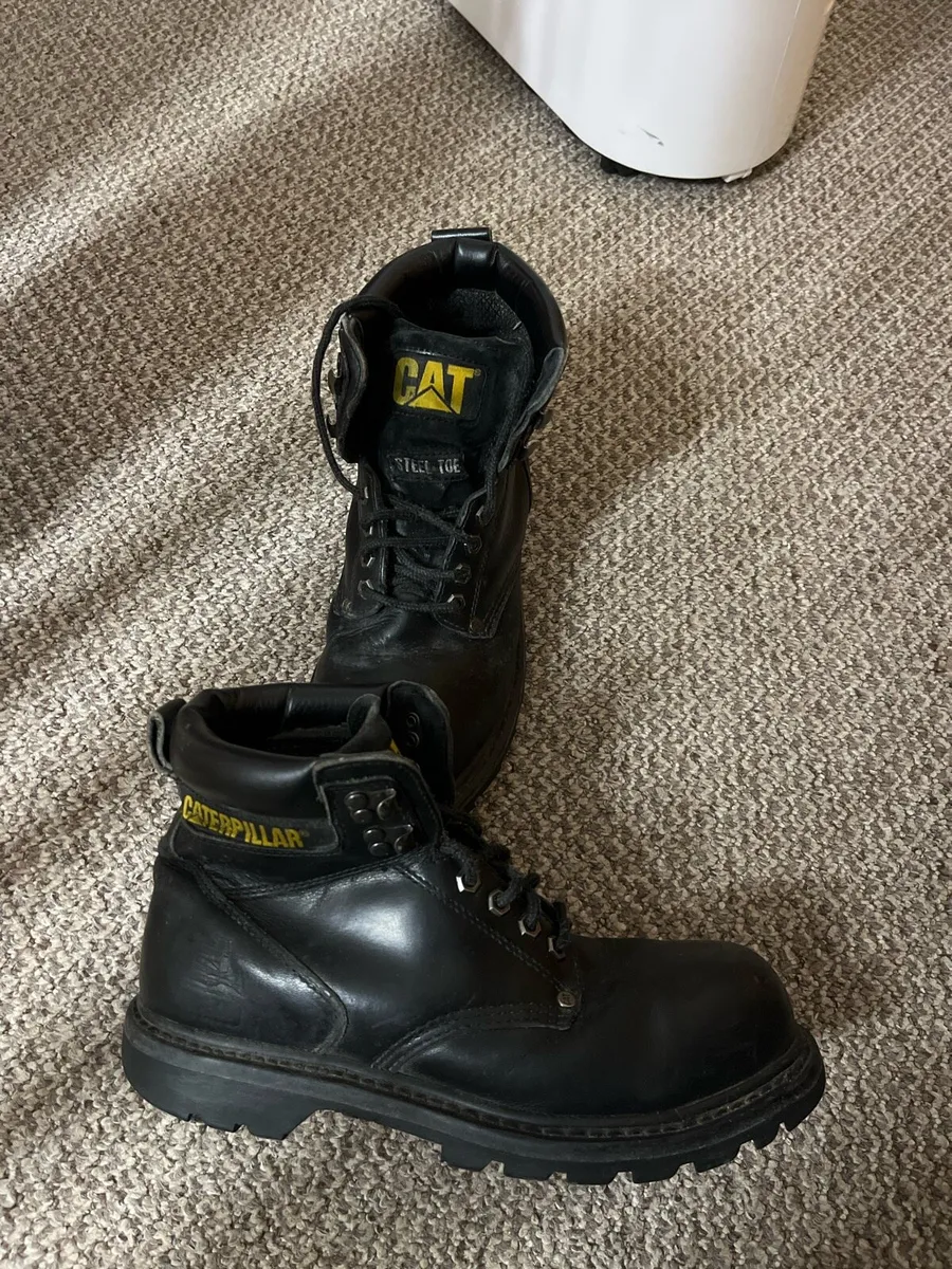 CAT Steel toed boots size UK 7 - Image 2