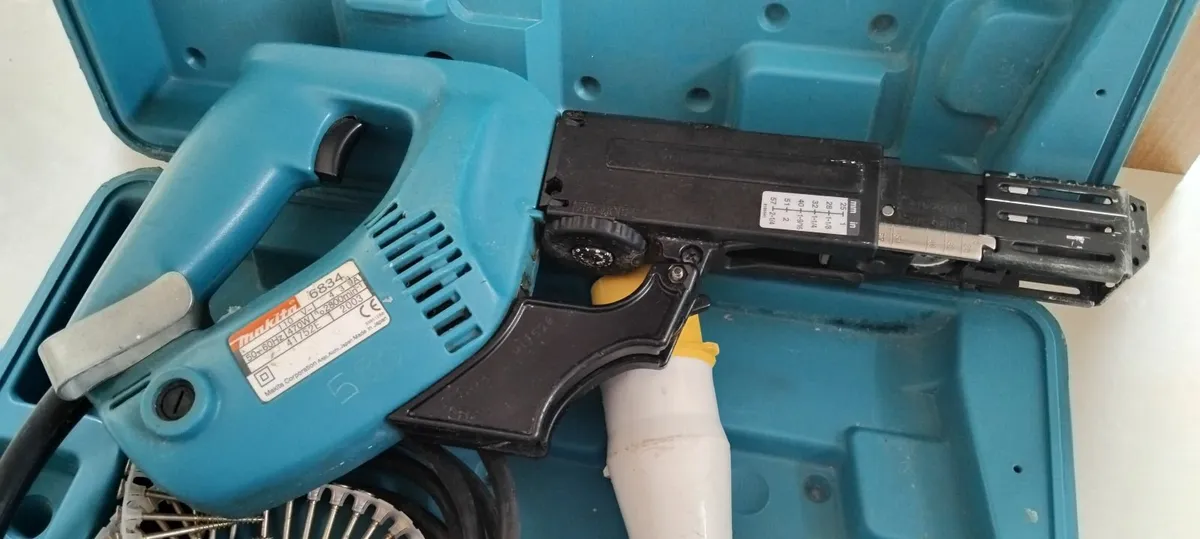 Makita 6834 Autofeed 110v - Image 4