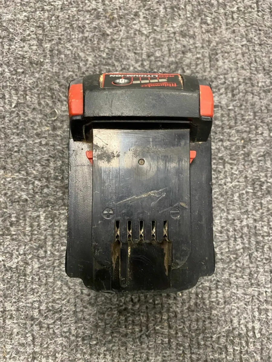 Milwaukee 5AH Battery - Image 3