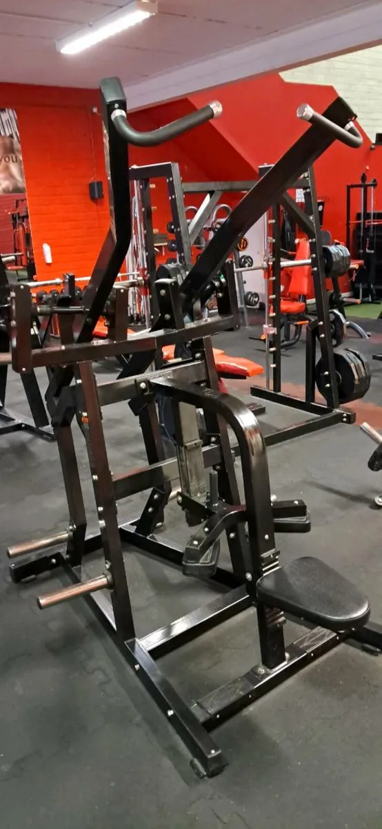 Lat Pull Down Machine - Image 1