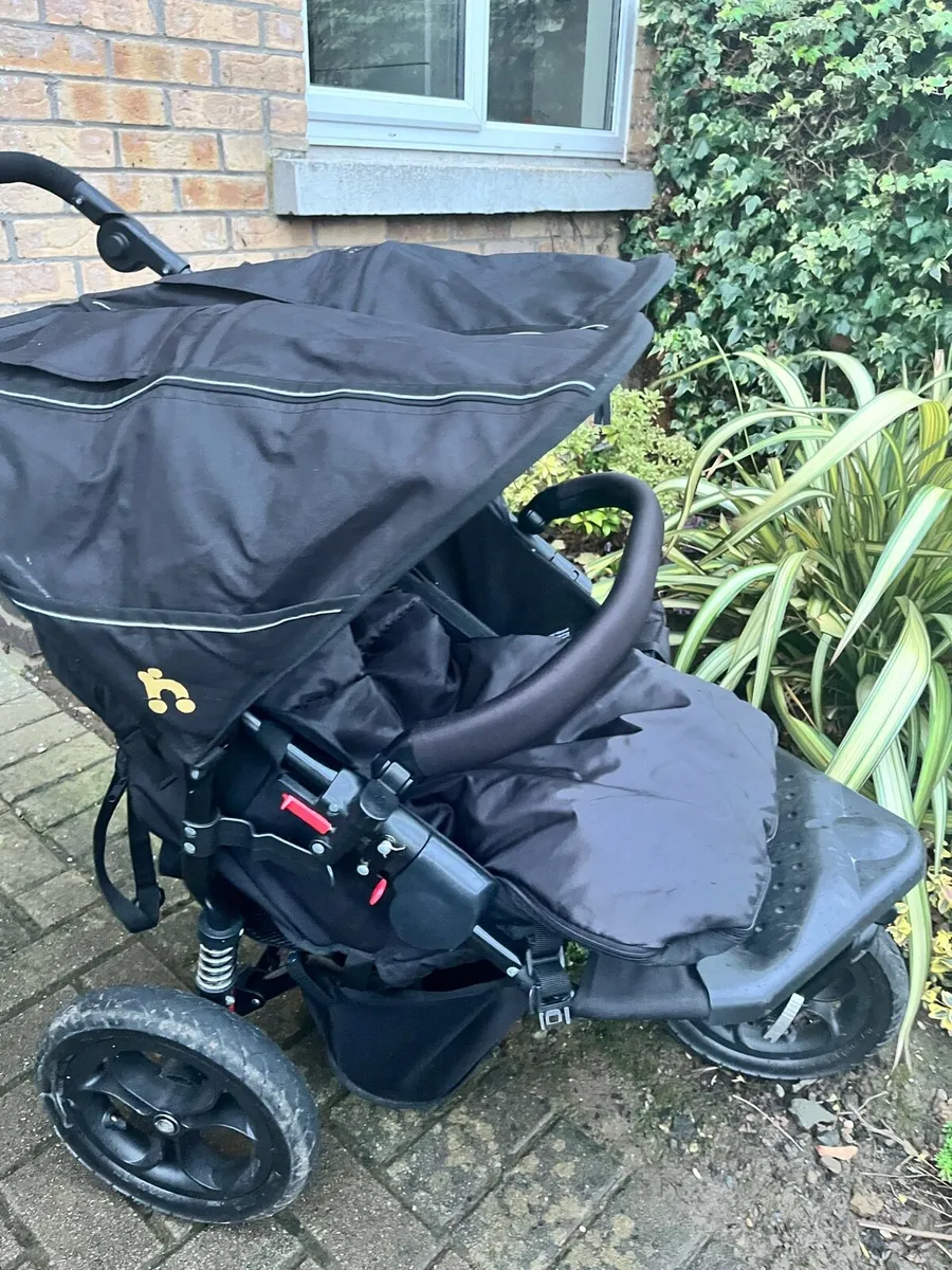 Out n About Double Buggy Excellent Condition - Image 1