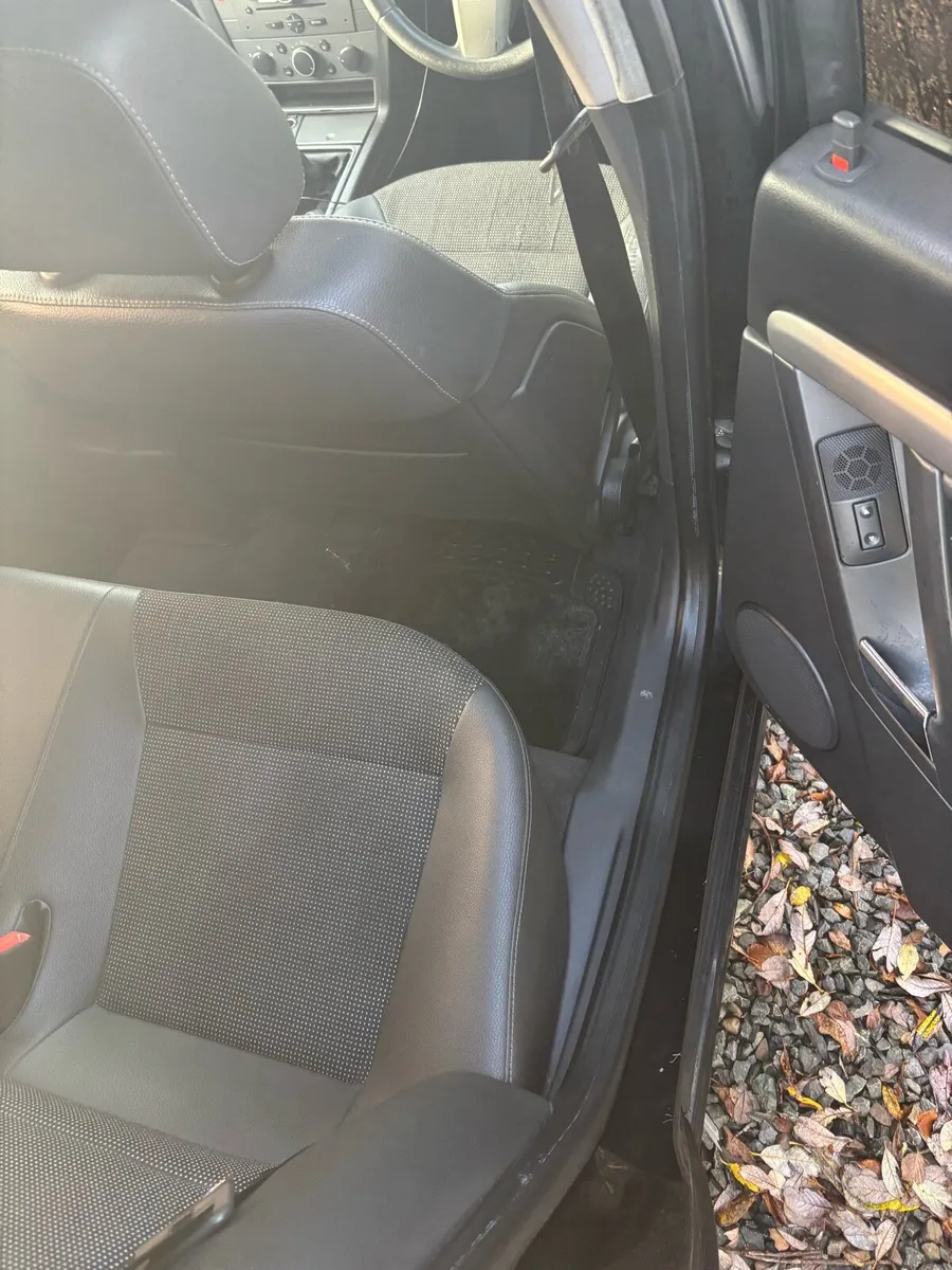 Opel Vectra - Image 4