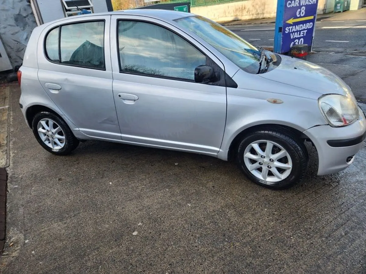 2004 Toyota Yaris - Image 4