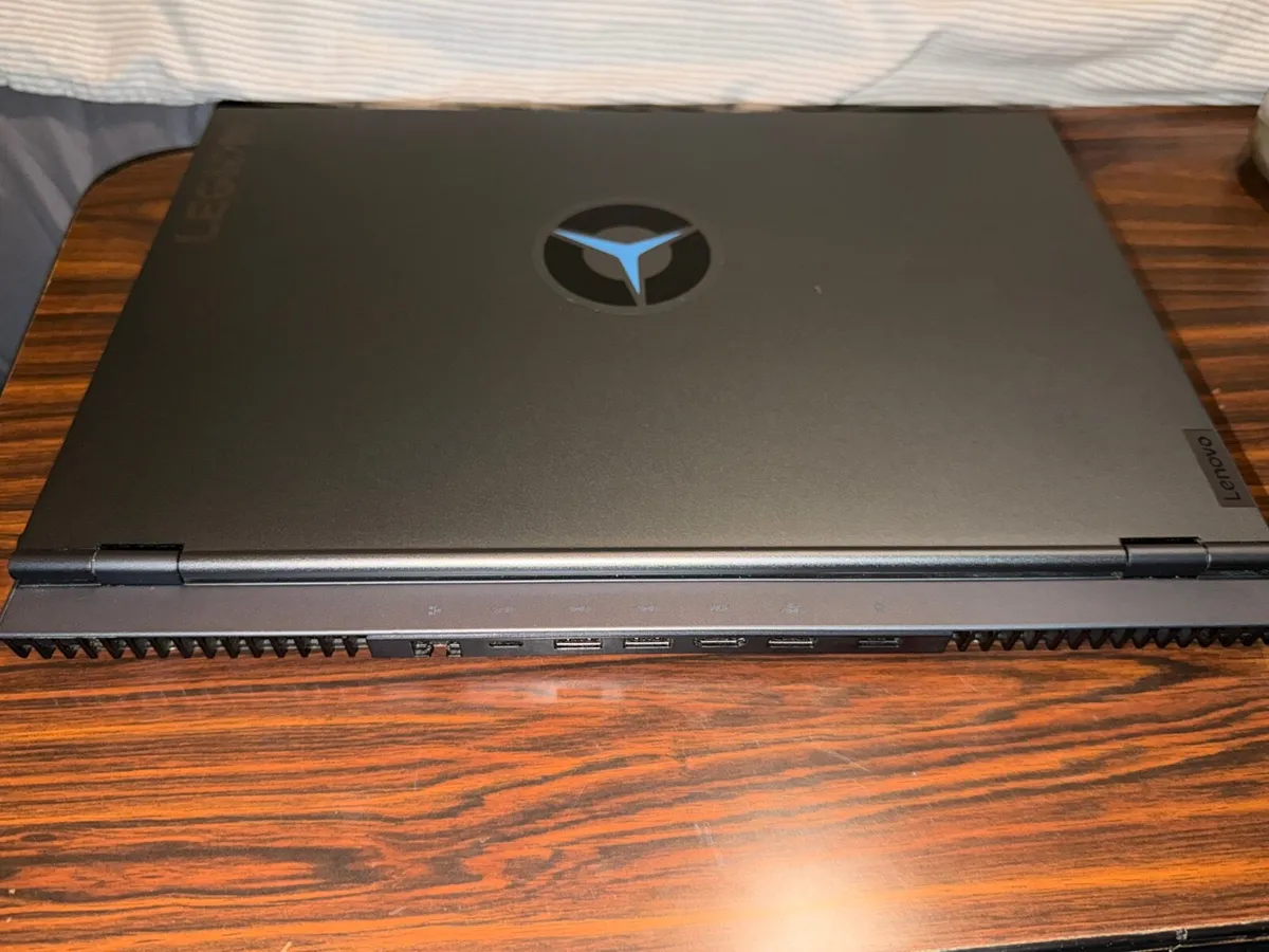 Gaming laptop - Image 2