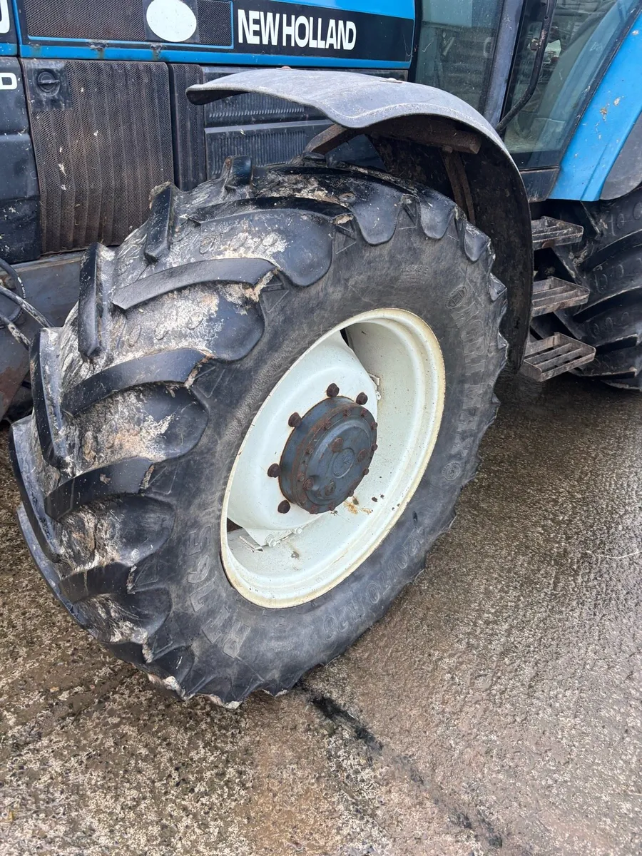 New Holland 8340 - Image 3