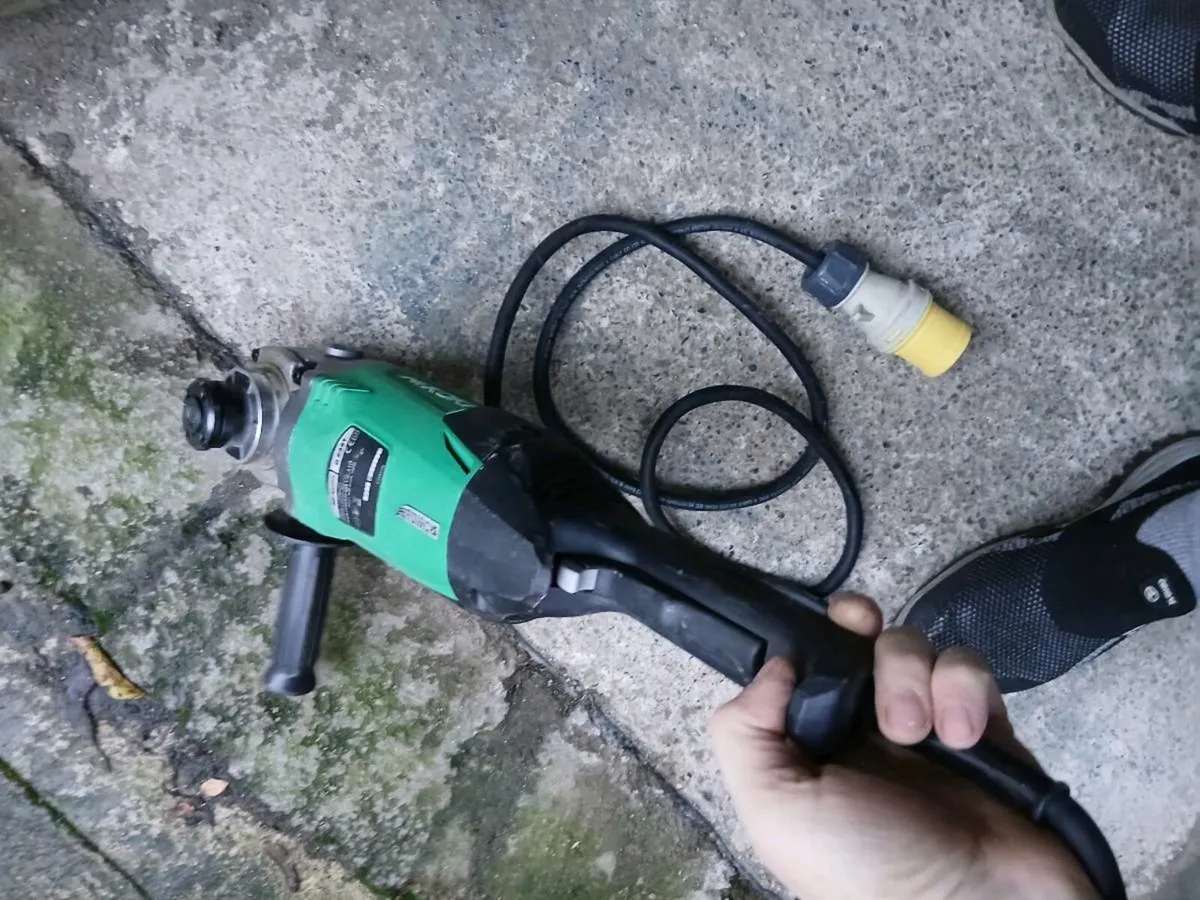 Hitochi/Hitachi 9 inch grinder - Image 4