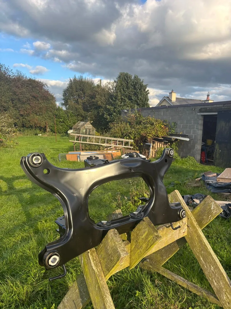 Rear subframe 2010 Land Rover freelander 2 - Image 2