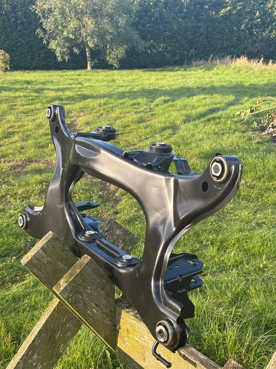 Rear subframe 2010 Land Rover freelander 2 - Image 4