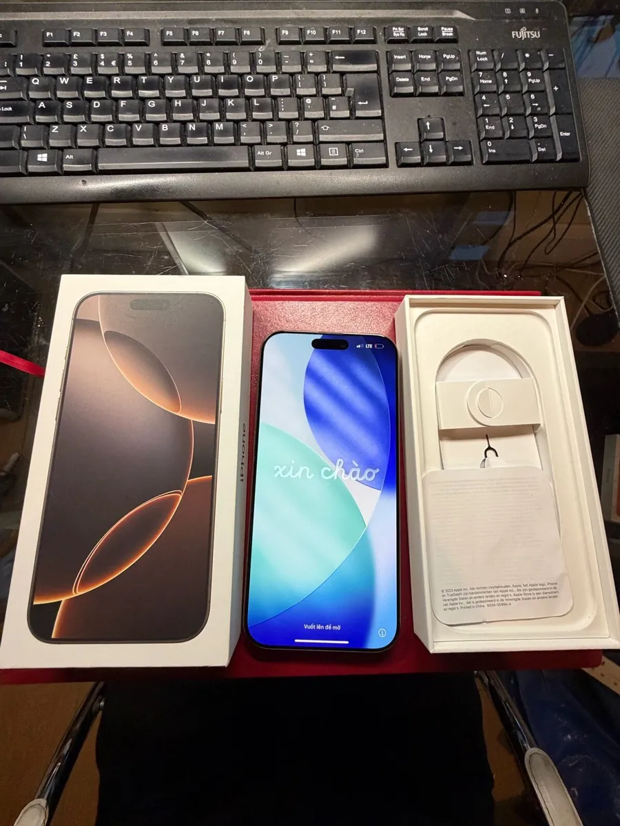 iPhone 16 Pro Max 256gb Unlocked - Image 4