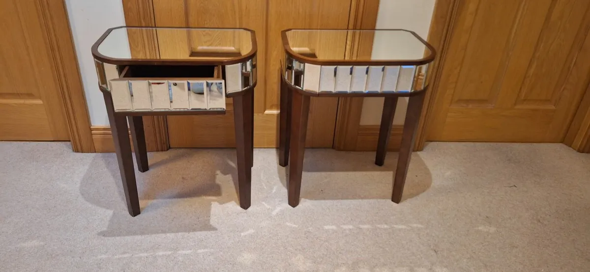 Mirrored Side Table - Image 4