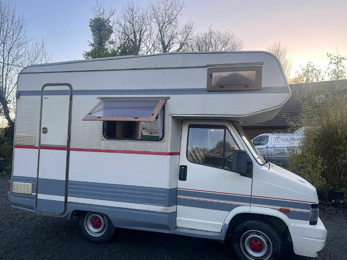 Campervan Ducatto dethleffs Globetrotter - Image 1