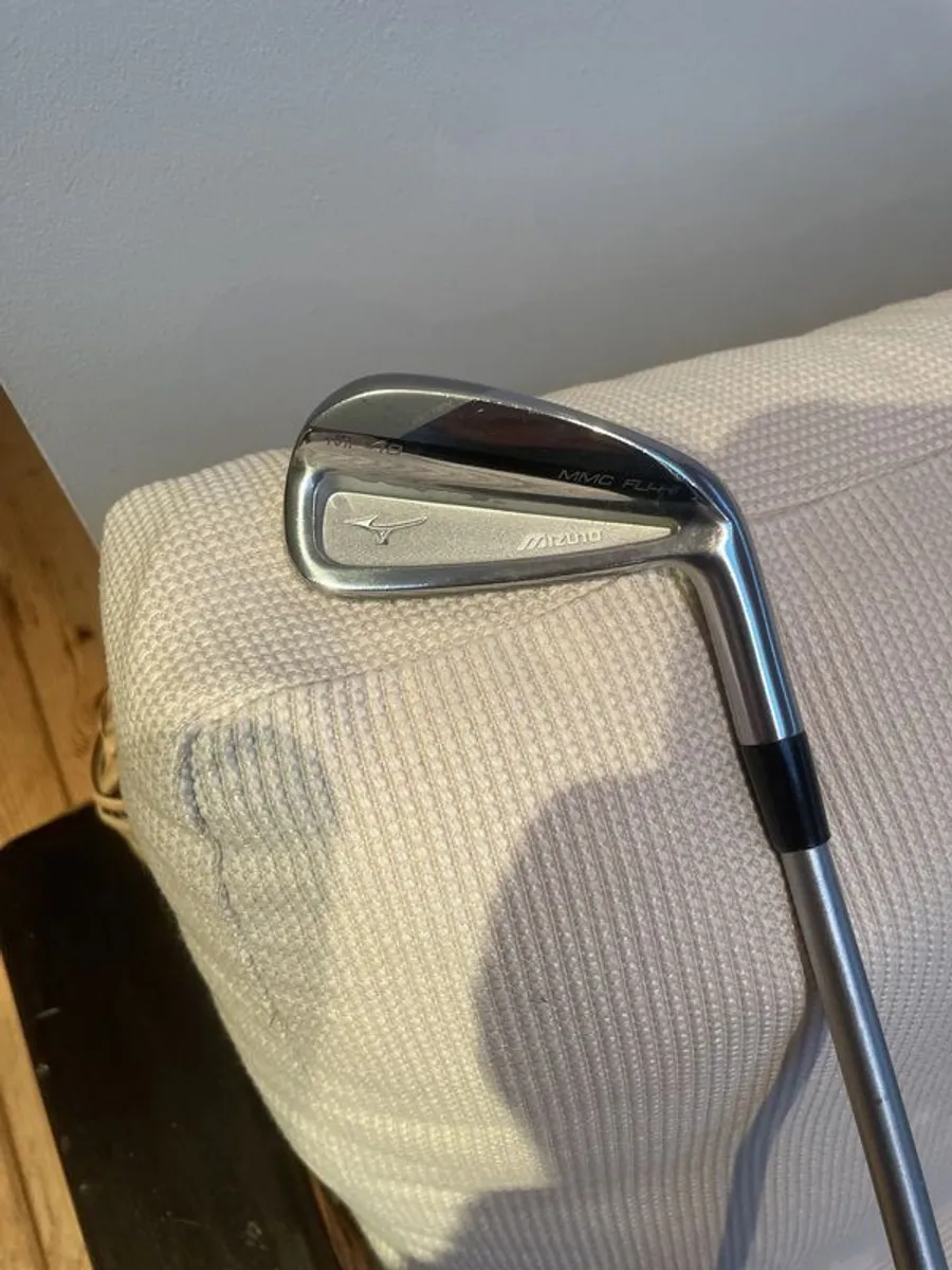 Mizuno MP-18 MMC Fli Hi driving 2 iron. - Image 1