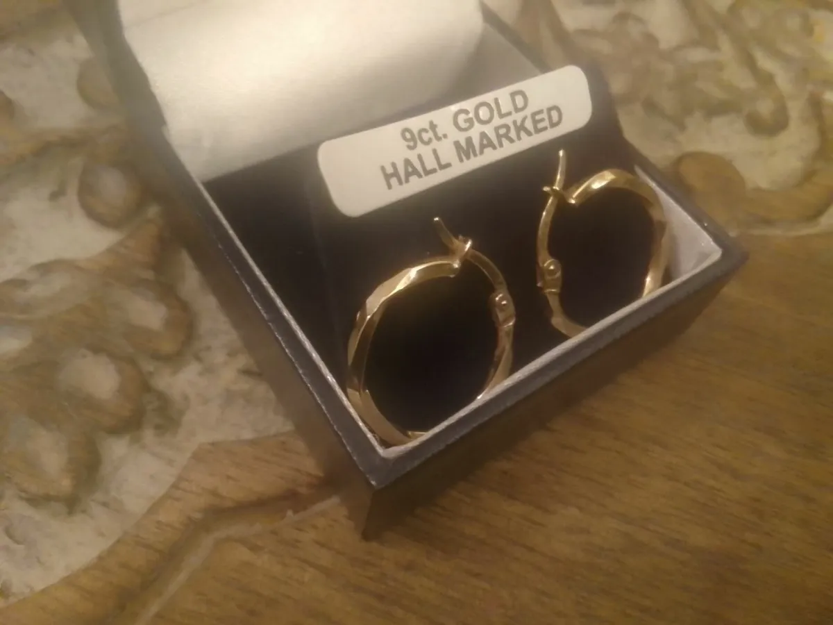 9ct yellow gold diamond cut hoop earrings new - Image 2