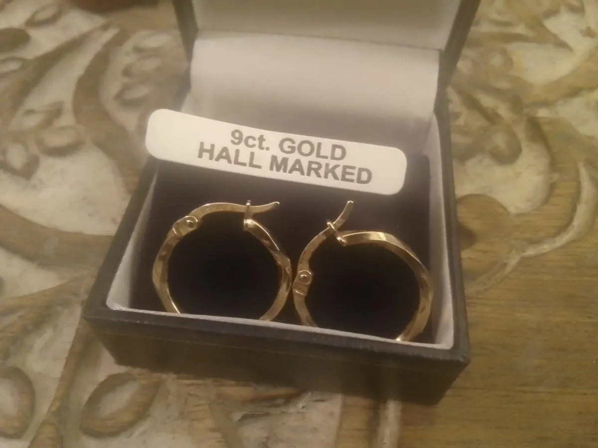 9ct yellow gold diamond cut hoop earrings new - Image 4