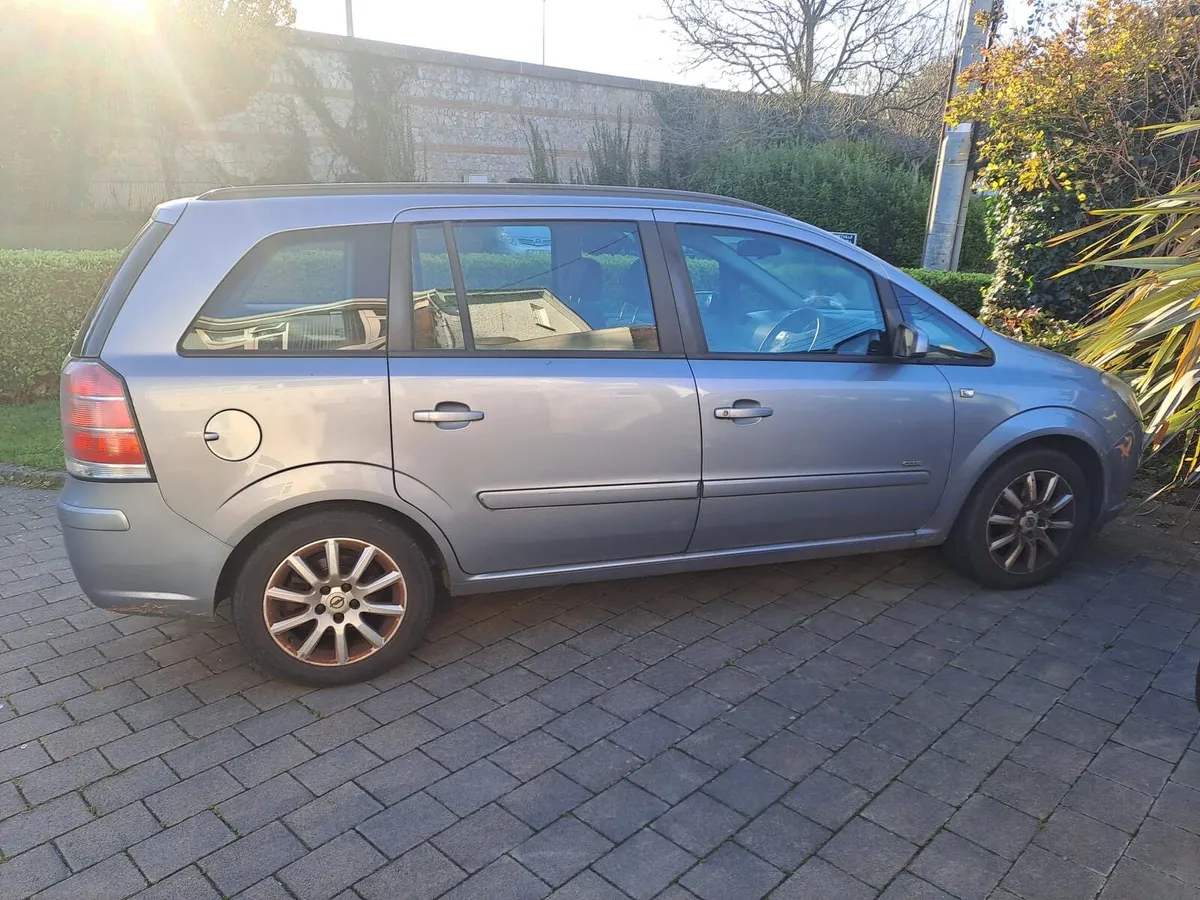 OPEL ZAFIR ONLY 123 KMS FROM NEW - Image 3