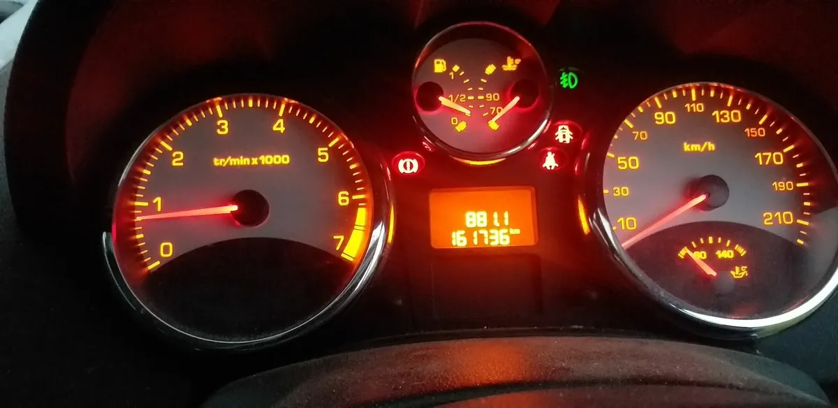 Peugeot 207 2007 - Image 4