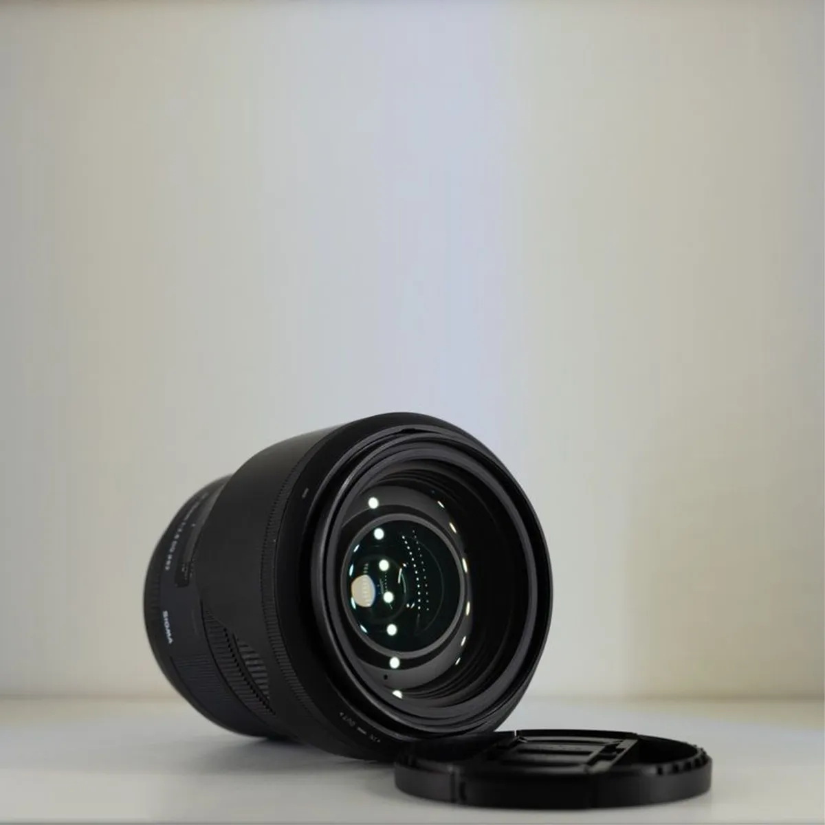 Sigma 24-70mm F2.8 DG for Canon - Image 2