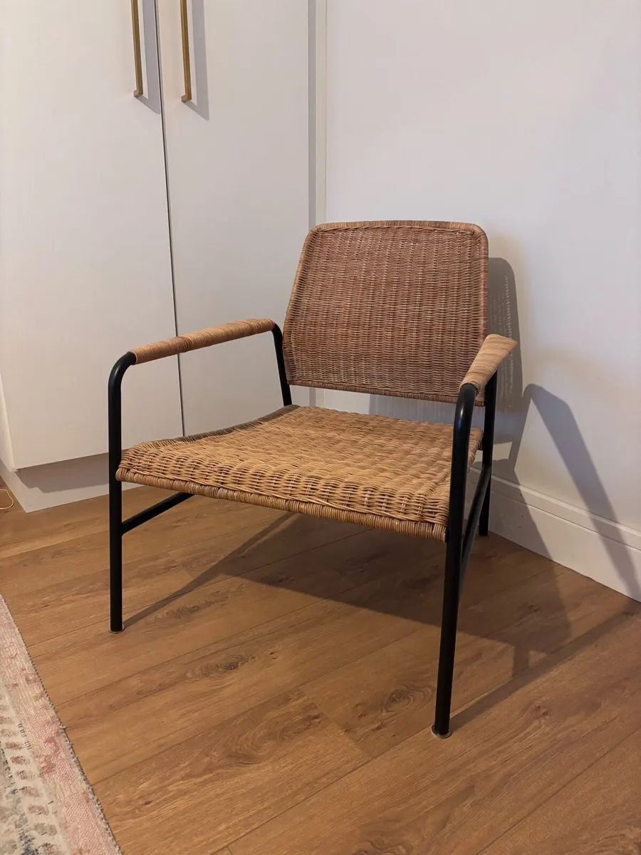 Wicker arm chair - Image 2