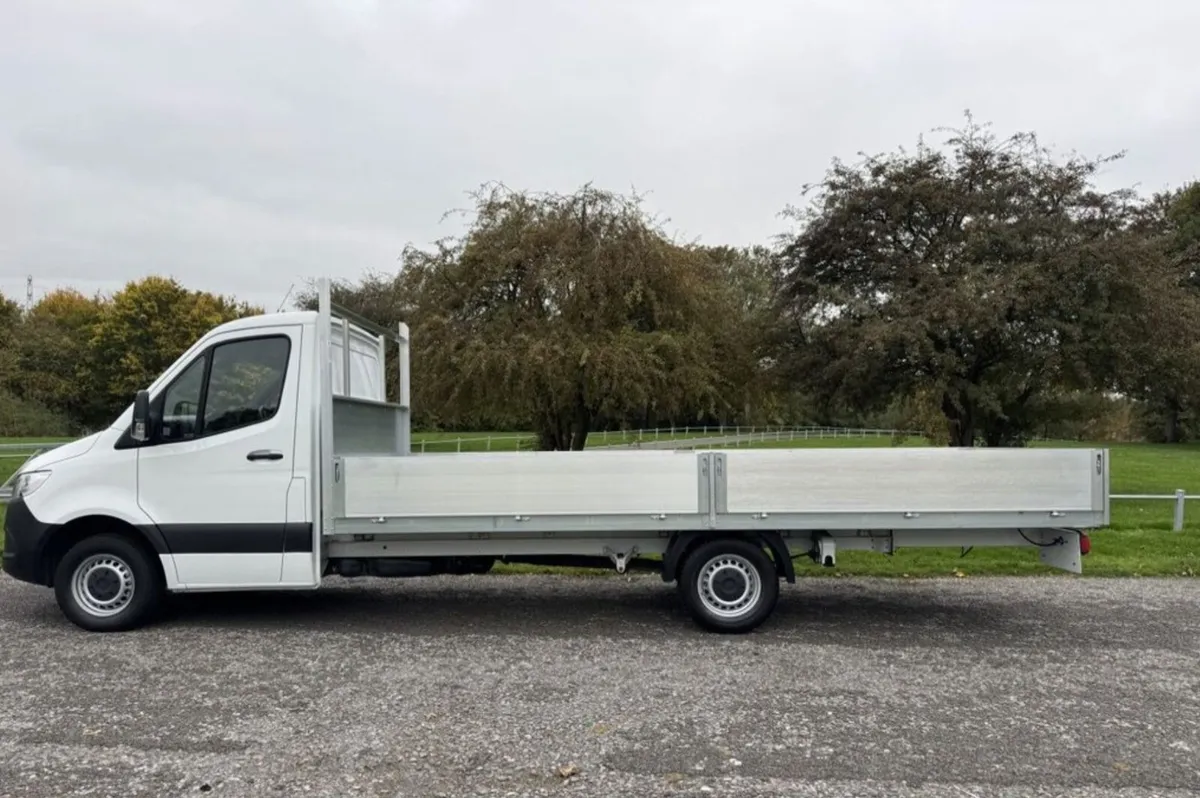 2022 MERCEDES-BENZ SPRINTER 3.5m  Dropside Body - Image 3