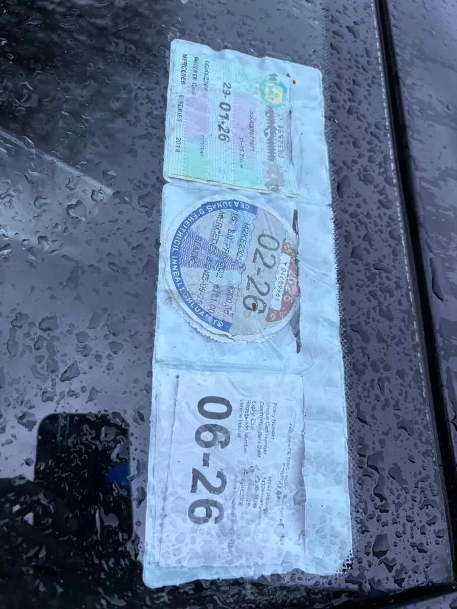 MERCEDES BENZ E SERIES 220 BLUETEC - Image 4