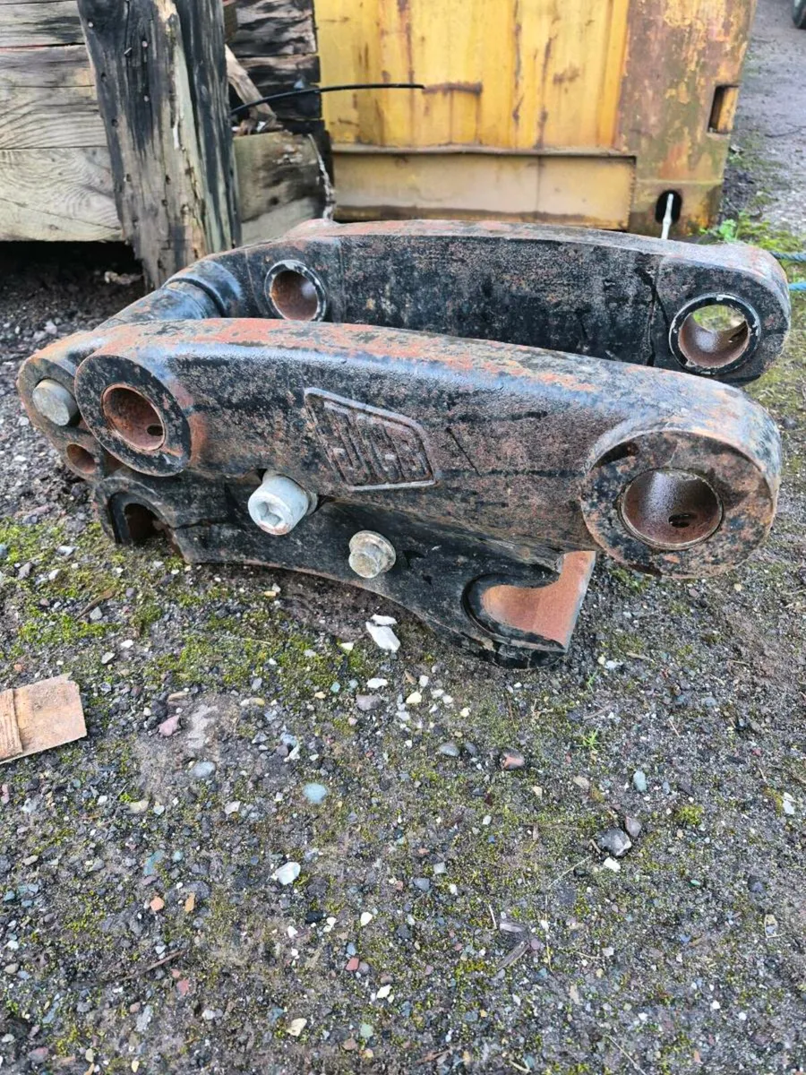 Jcb hitch manual - Image 2