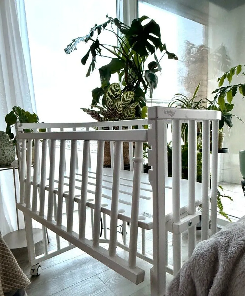 BabyBay Maxi co-sleeper - White - Image 2