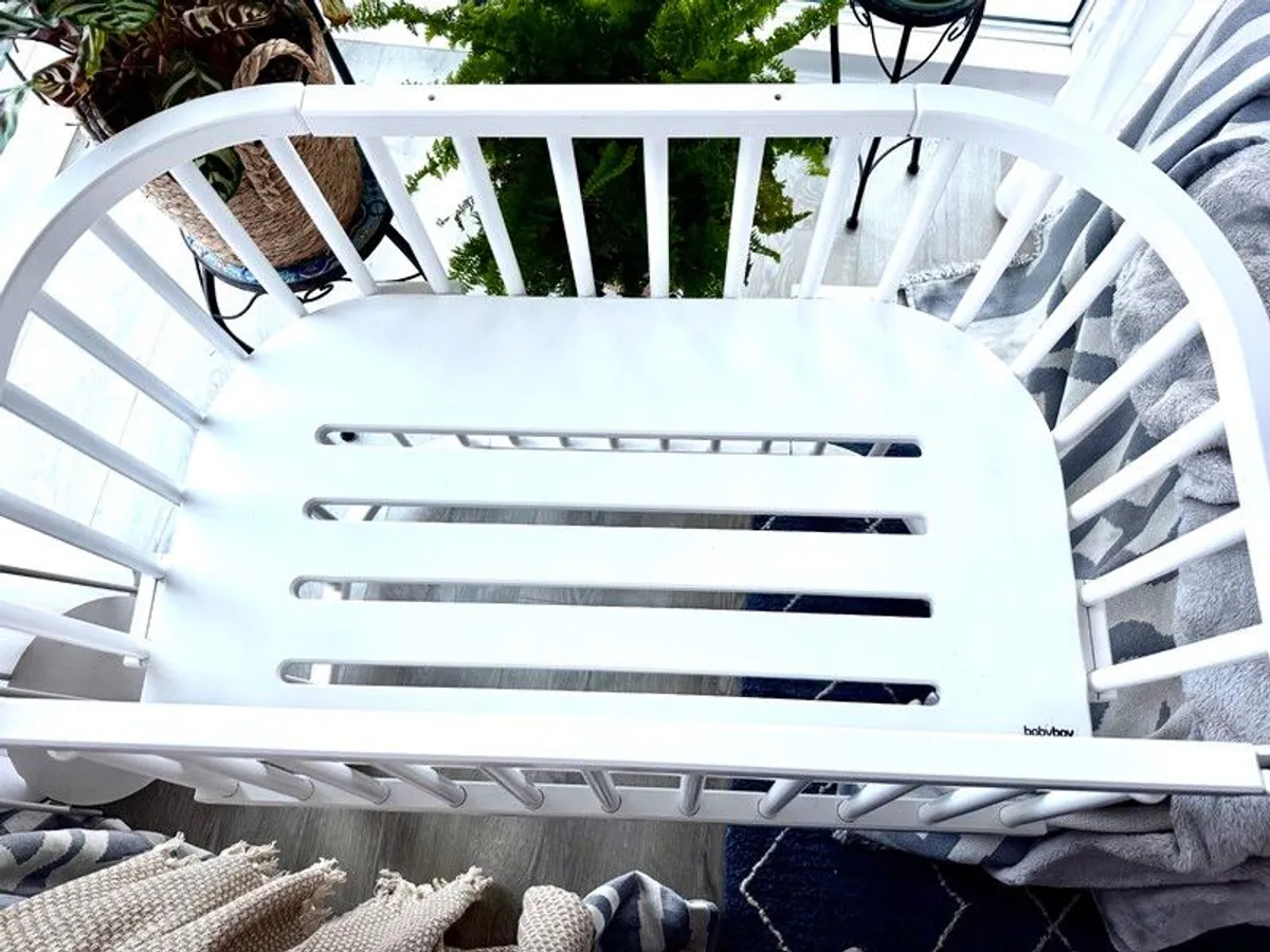 BabyBay Maxi co-sleeper - White - Image 4