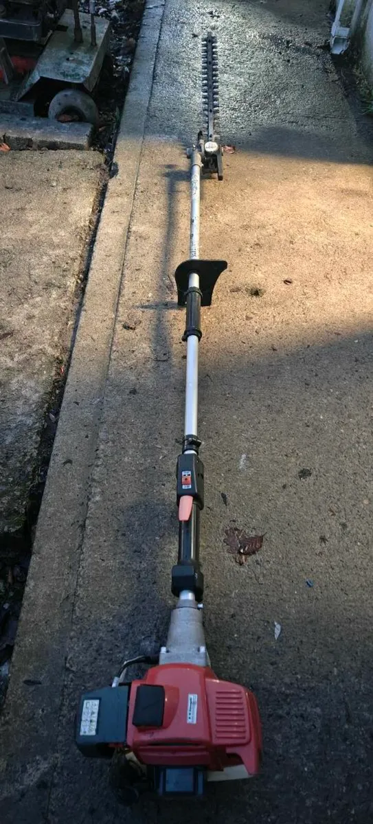 Kawasaki long reach hedge trimmer - Image 1