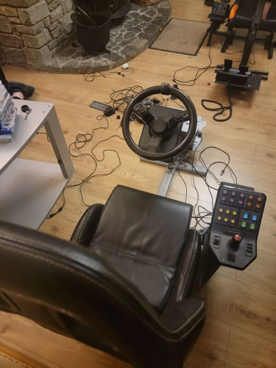 playseat and steering - Image 3
