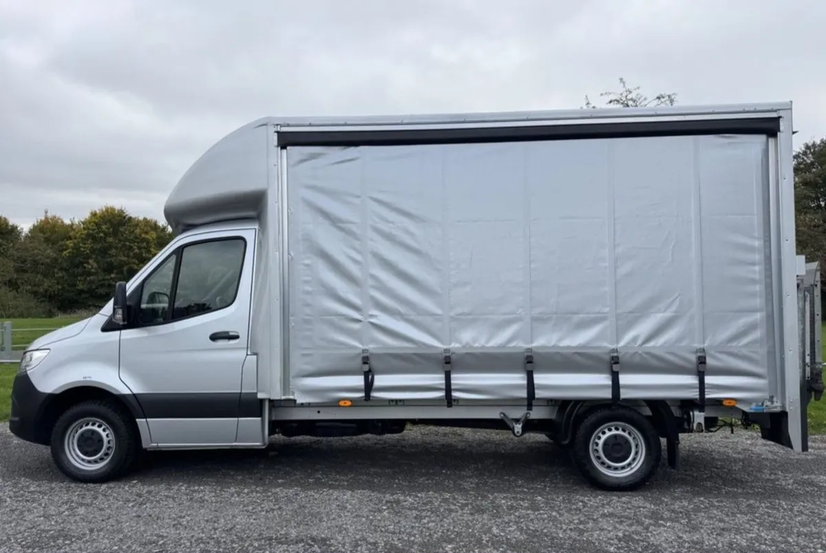 2022 Mercedes-Benz Sprinter 4.2m Curtainsider Van - Image 2