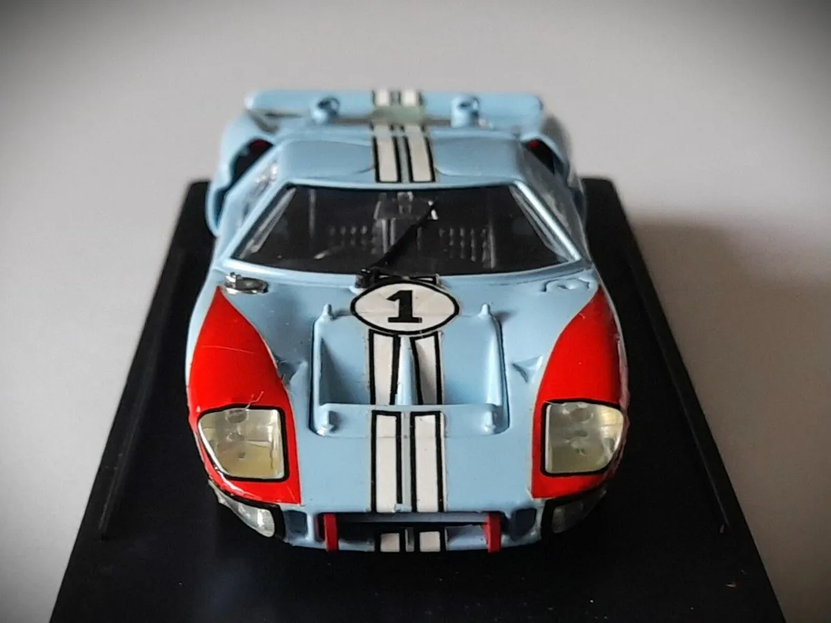 Collectable Bang Model 1:43–Ford GT40 Mk2 Le Mans - Image 2