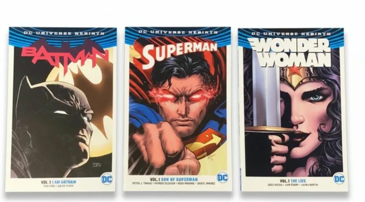 DC Comics Bundle – Batman, Superman & Wonder Woman - Image 1