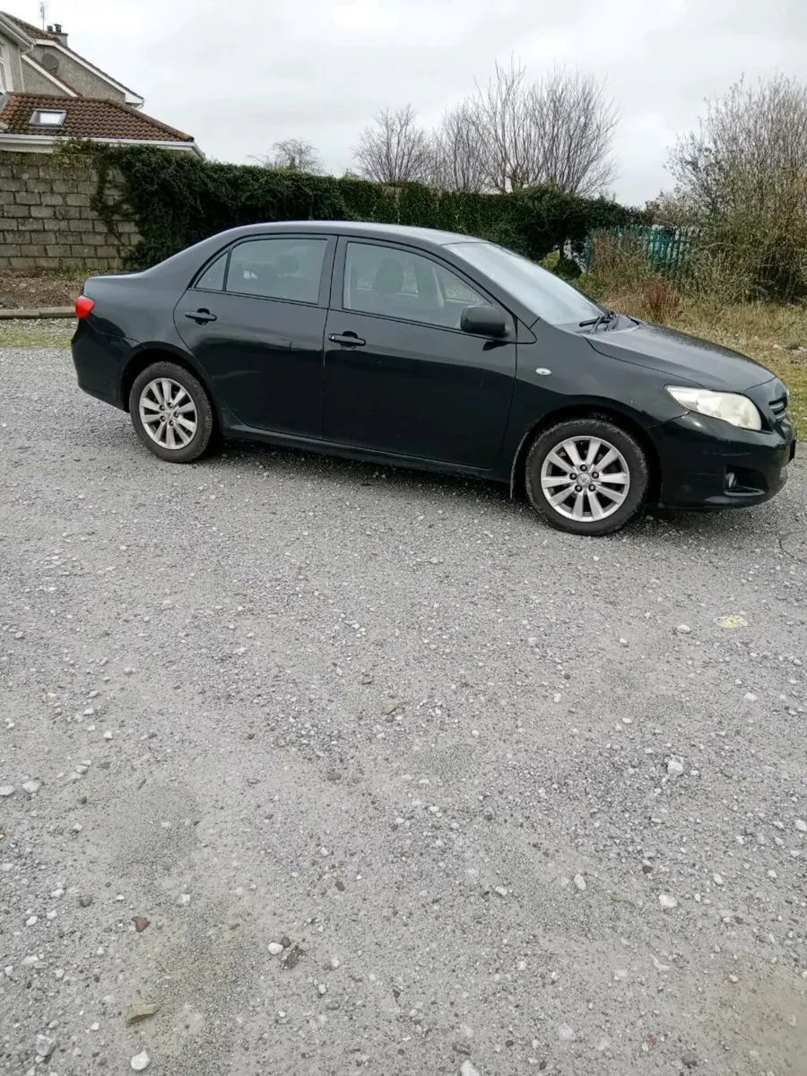 Toyota Corolla - Image 2