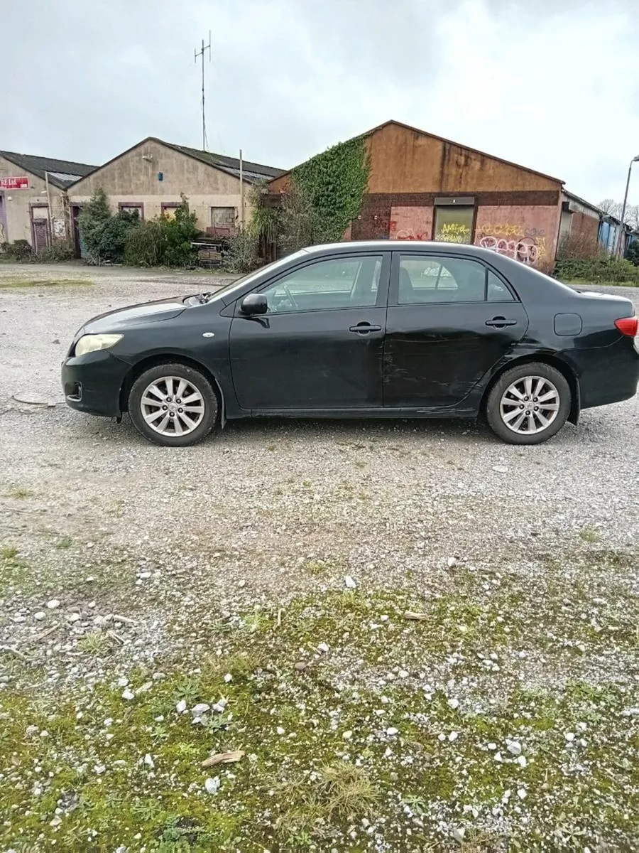 Toyota Corolla - Image 4