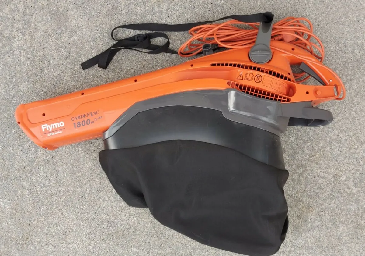 Flymo Leaf Blower / Vacuum / Mulcher 1800W - Image 1