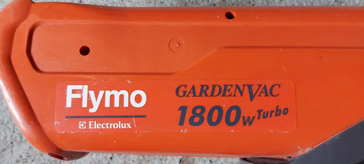 Flymo Leaf Blower / Vacuum / Mulcher 1800W - Image 3