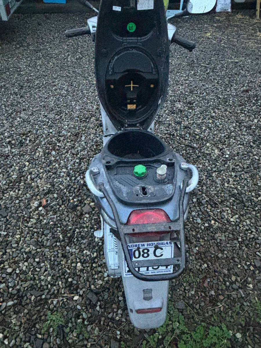 2008 Yamaha neos 49cc - Image 4