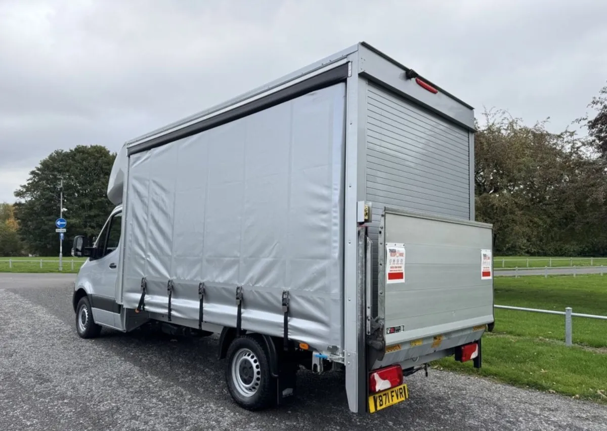 MERCEDES-BENZ SPRINTER  Lwb 4.2m Curtainside - Image 2