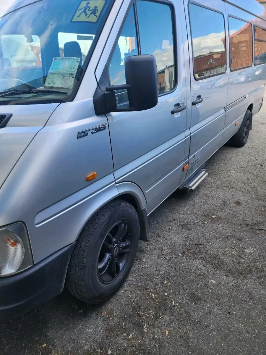 Minibus - Image 3