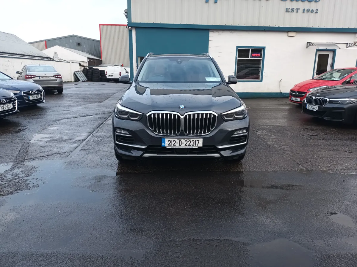2021 BMW X5 xDrive45e xLine - Image 3