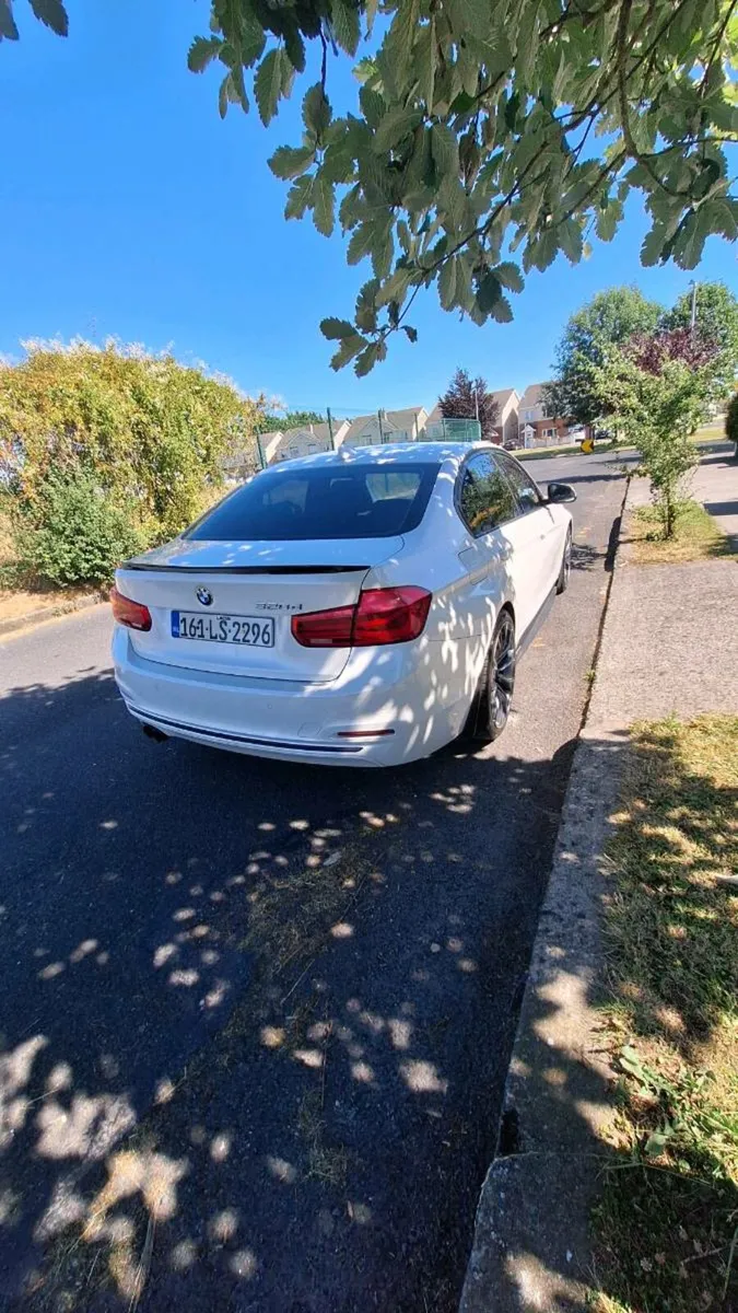 BMW 320d f30 ED sport m-performance leather - Image 3