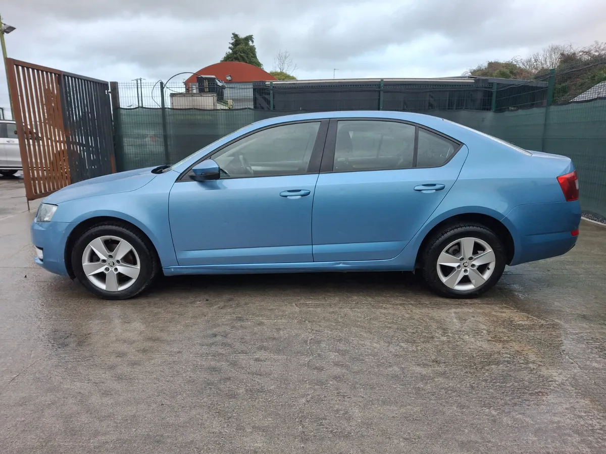 2016 Skoda Octavia  TDI  Automatic - Image 3