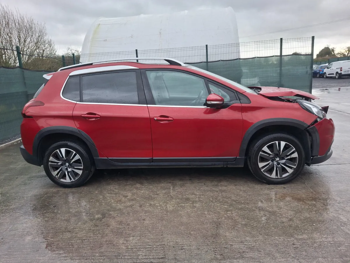 192 Peugeot 2008  Allure  Pure Tech  1.2 Petrol - Image 4