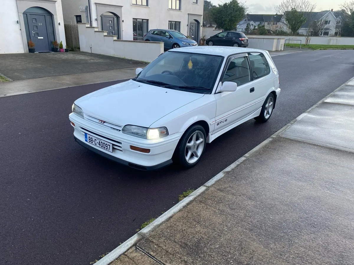Toyota Corolla  gti - Image 4