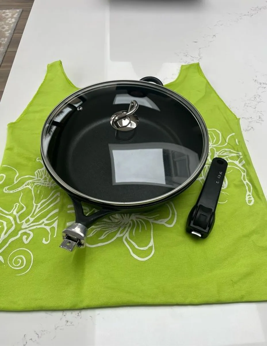 24cm Cranford Non Stick Frying Pan - Image 1