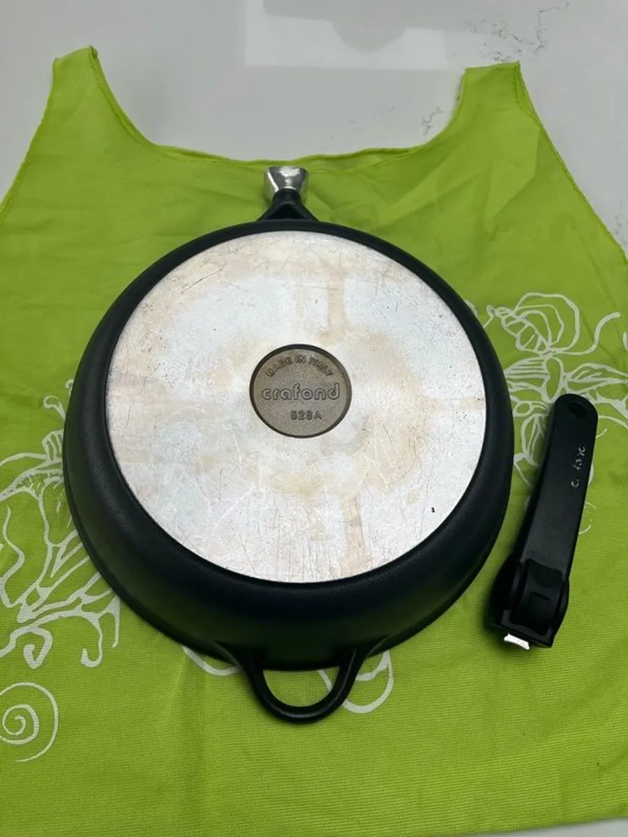 24cm Cranford Non Stick Frying Pan - Image 3